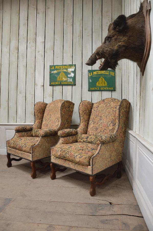 pair of 2 oak mutton leg armchairs FAE356